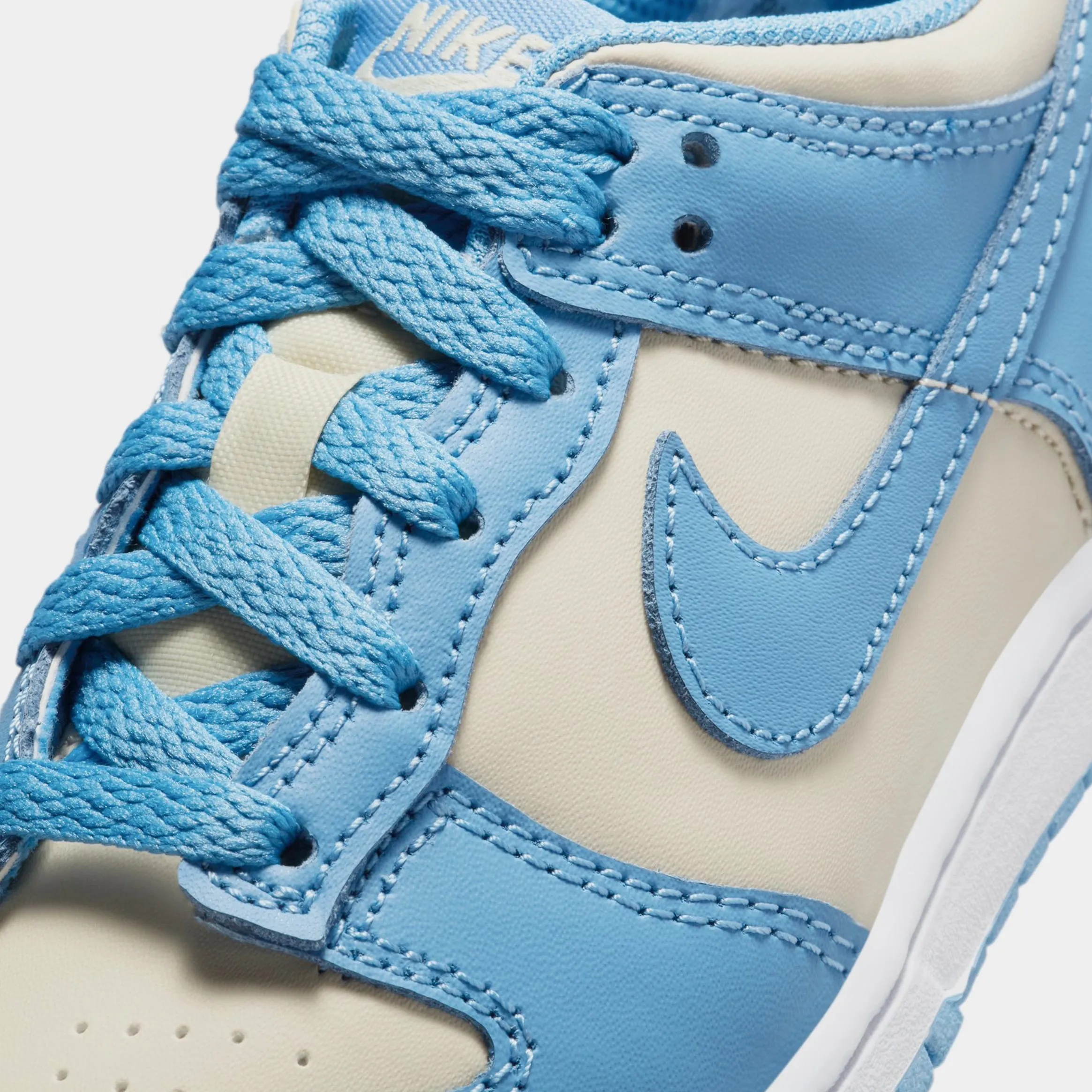 Dunk Low Preschool Lifestyle Shoes (White/Blue)