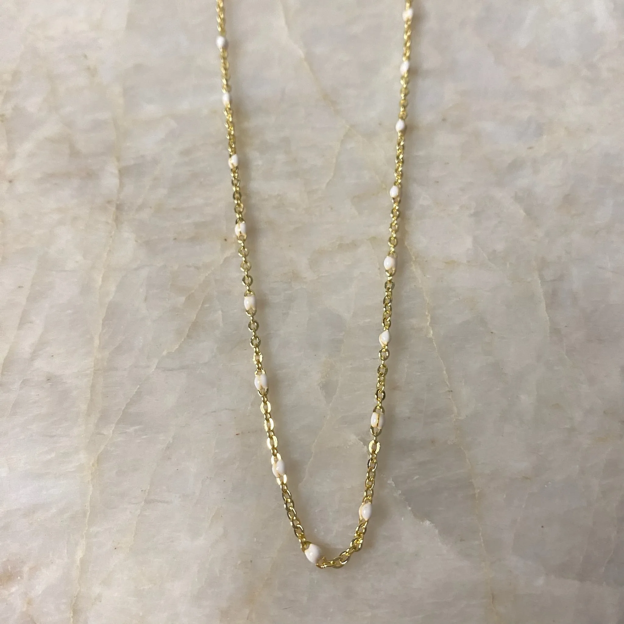 Enamel Satellite Chain