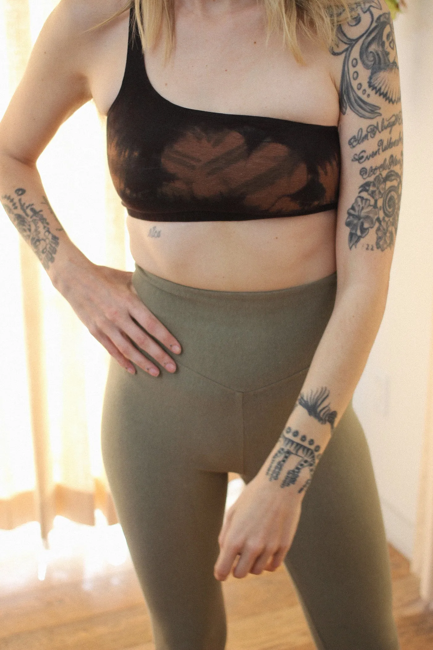 HIGH RISE LEGGINGS, SAGE COLOR