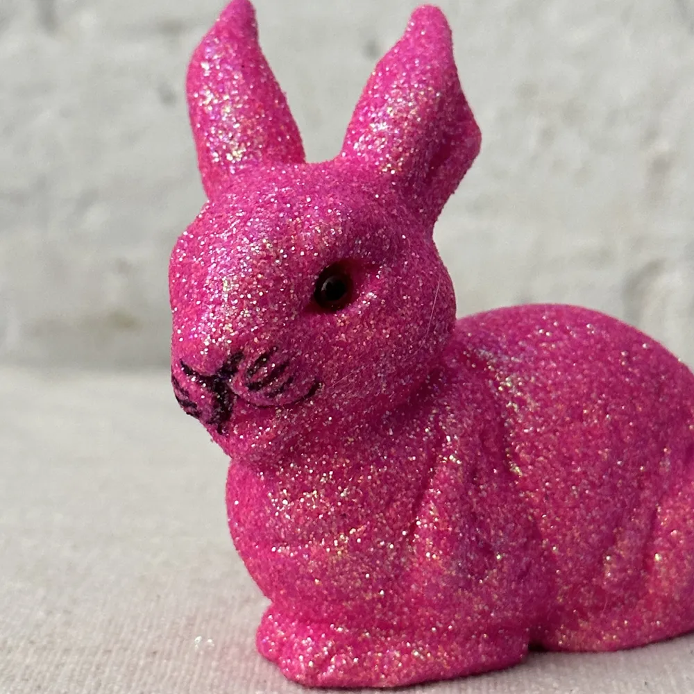 Ino Schaller Small Lying Glitter Bunny in Pink