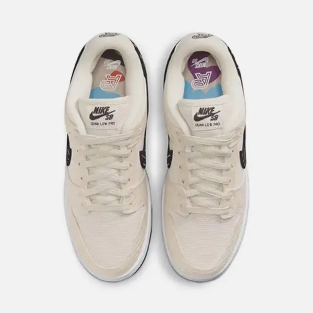 Nike SB - Dunk Low Pro Shoes (UK ONLY - ONE PAIR PER CUSTOMER) - Fossil / Black - Sail