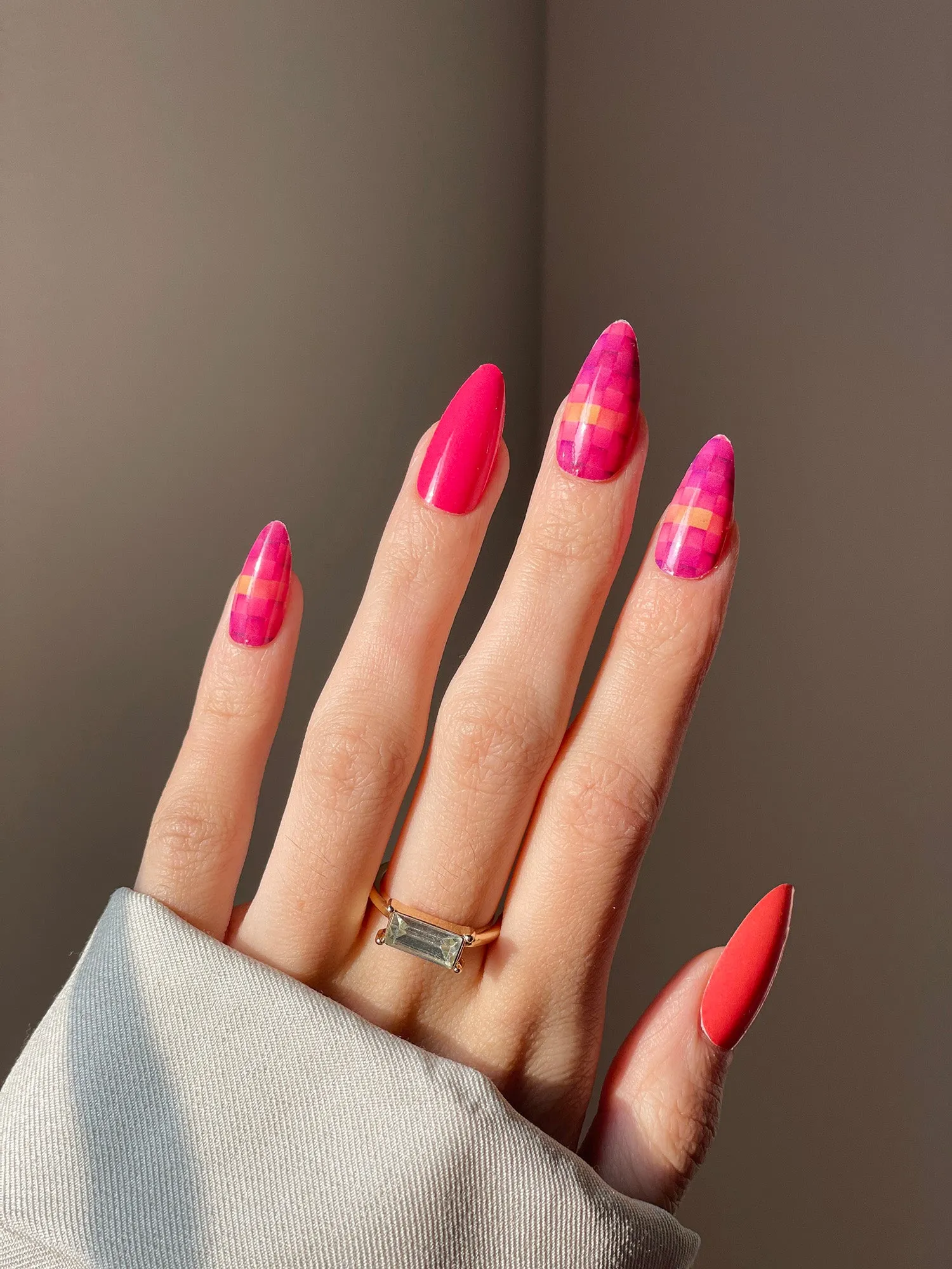 Pink And Red Nails - Tangerine Dream - Nail Wraps (Standard)