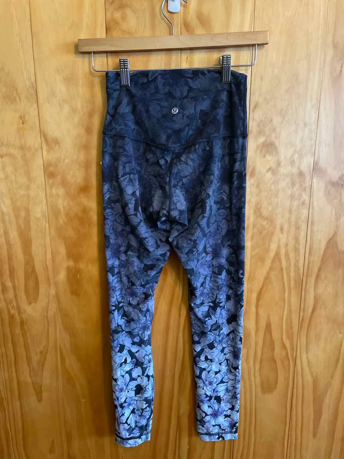 Size 4 Lululemon Floral Print Women's Leggings