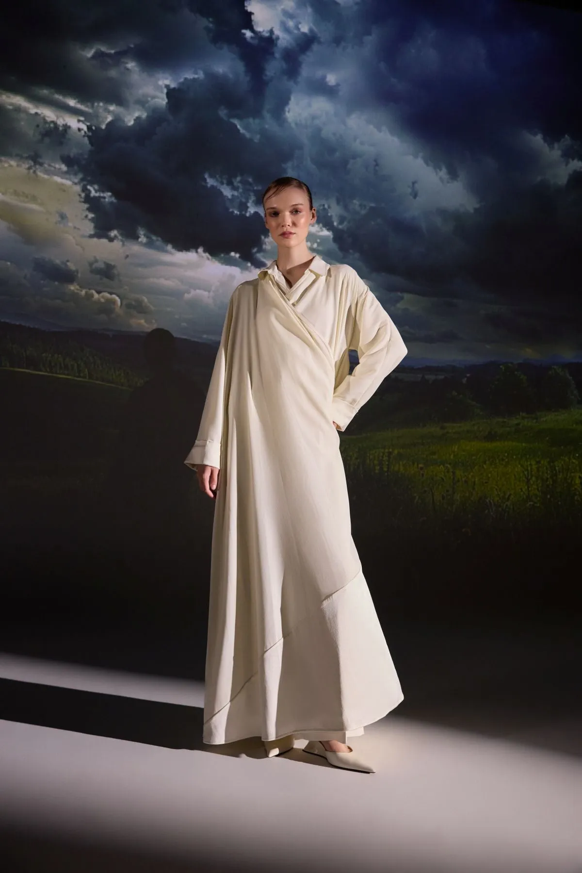 SM2407-OFF WHITE Majestic Harmony Kimono Abaya